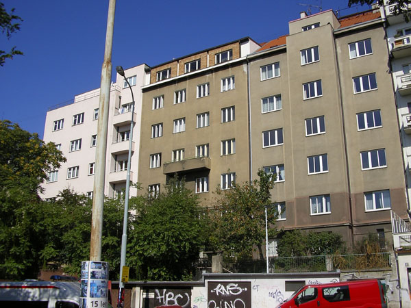 Studie: rekonstrukce bytového domu Kouřimská, Praha 3 - Vinohrady_1